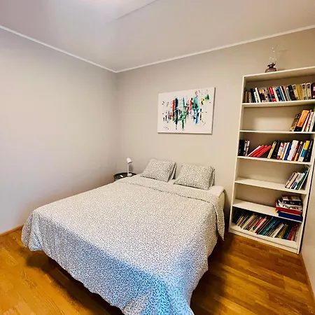 Apartament Spacious & Modern 1 Bedroom Near Lauluvaeljak- Tallin