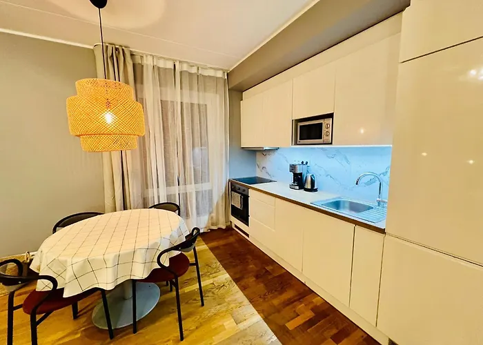 Spacious & Modern 1 Bedroom Near Lauluvaeljak- Appartement Tallinn