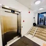 아파트 Spacious & Modern 1 Bedroom Near Lauluvaeljak- *